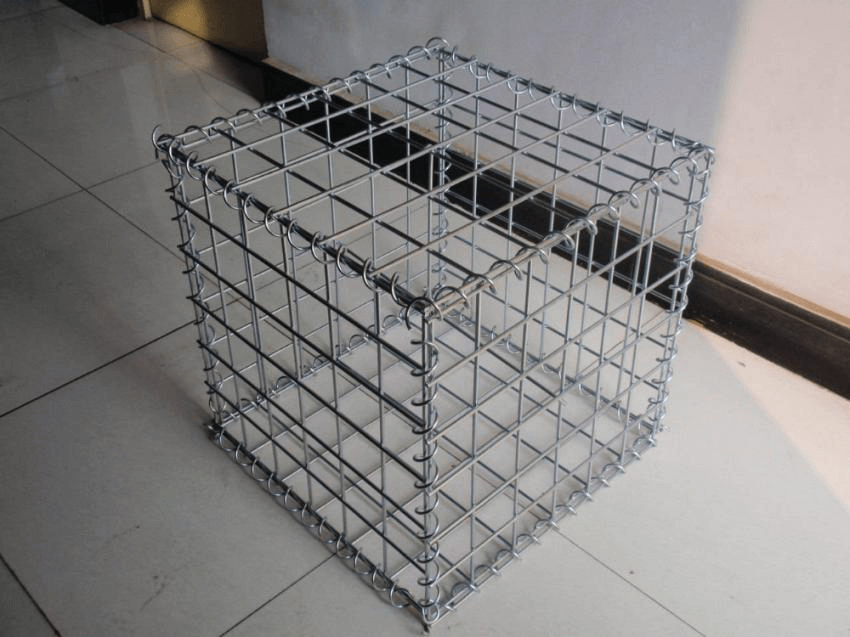 Welded mesh gabions for landscaping