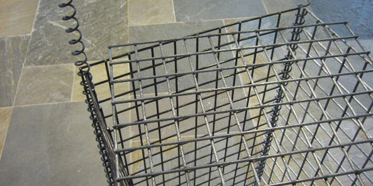 Welded wire mesh gabion basket