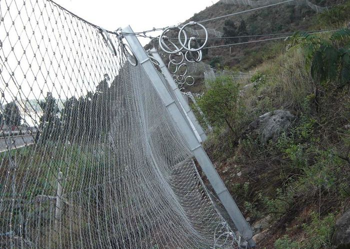 SNS flexible rockfall protection netting