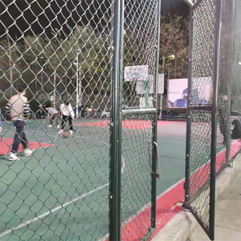 PVC Coated Chain Link Fence Mesh For Outdoor Basketball Court  With Many Color